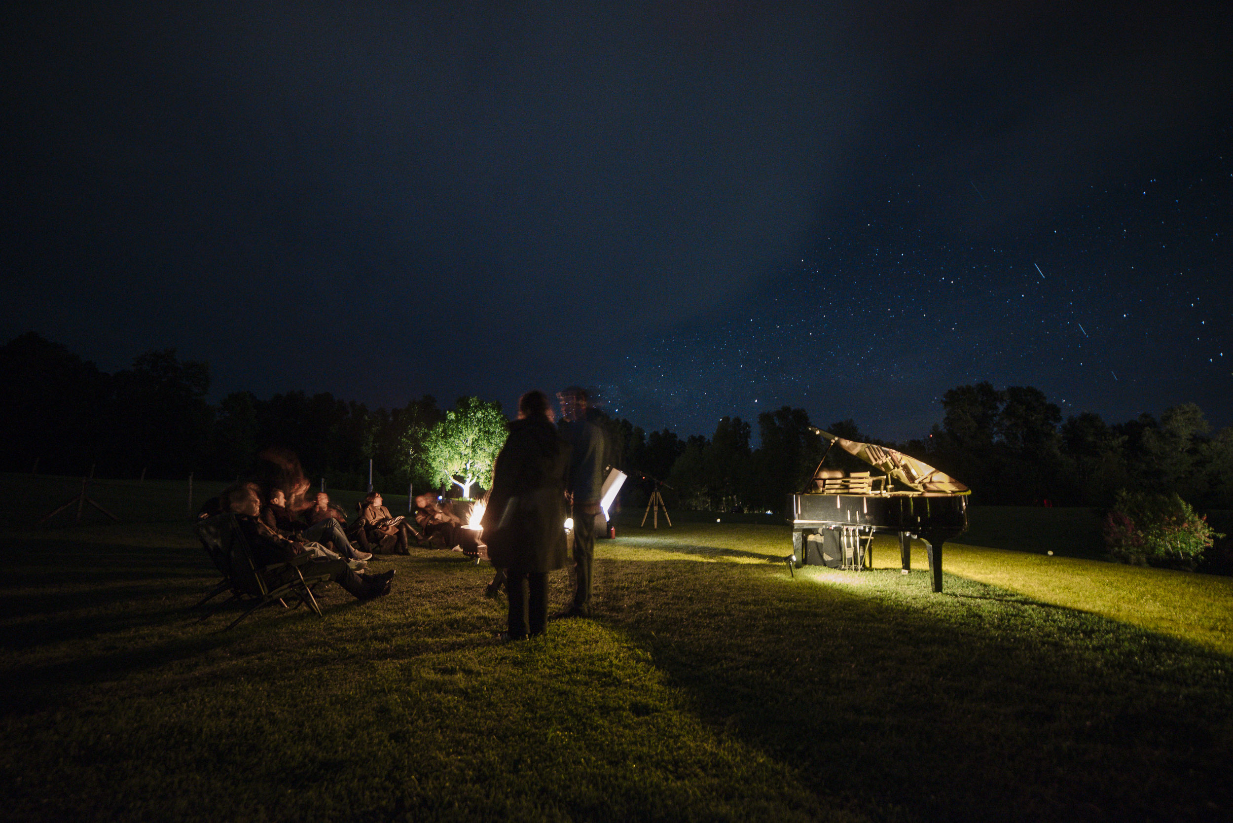 PIANO UNDER THE NIGHT SKY